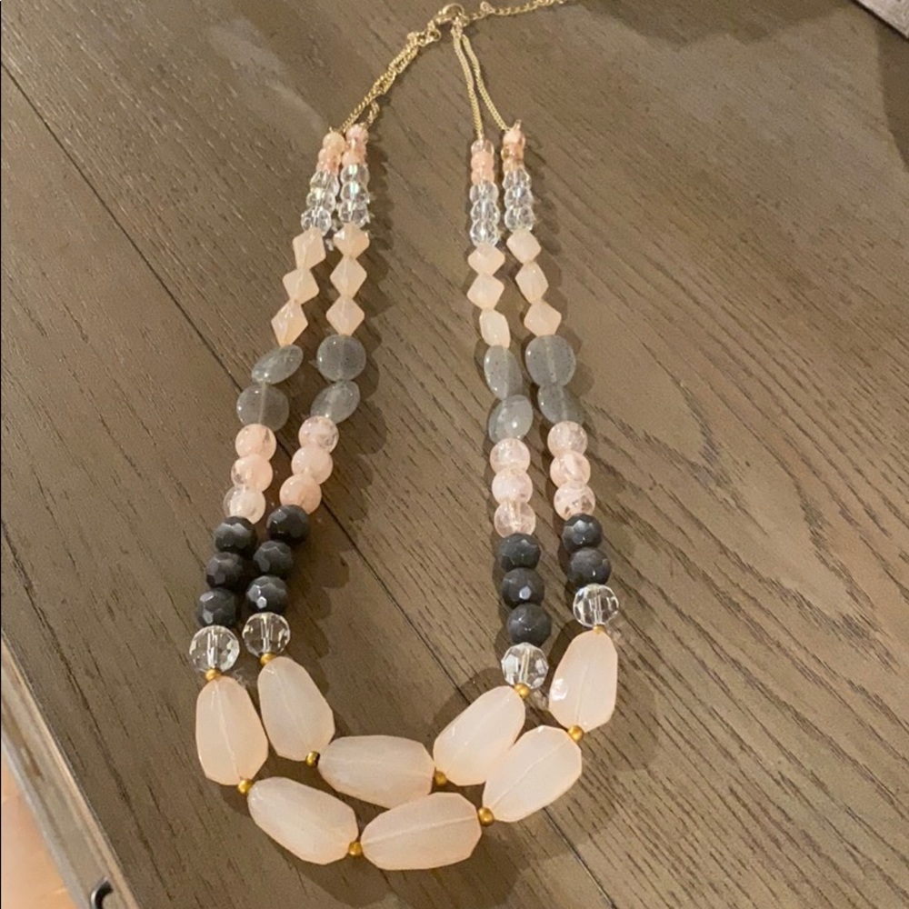 NWOT—Women’s necklace